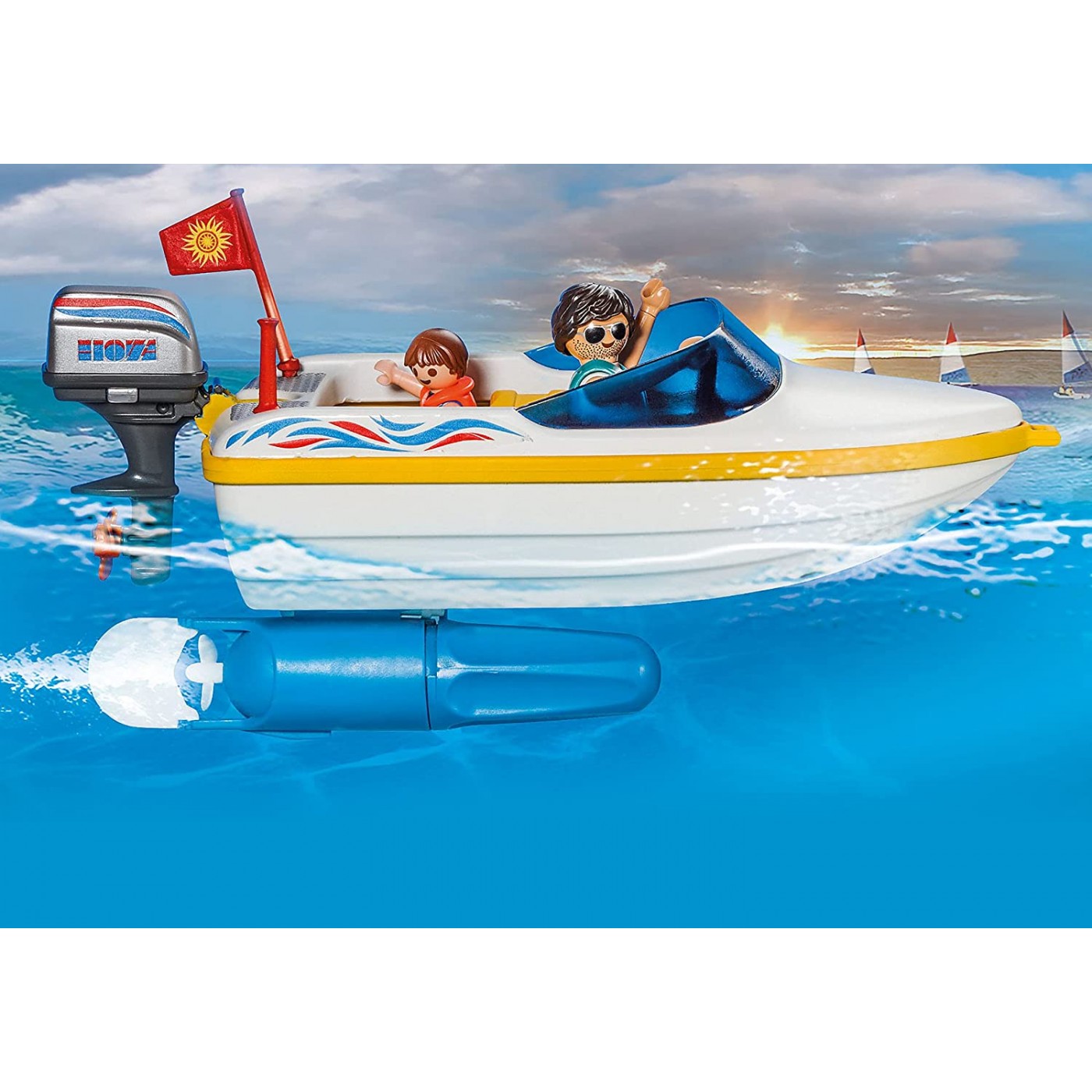 Playmobil Family Fun Φορτηγάκι με τρέιλερ και ταχύπλοο