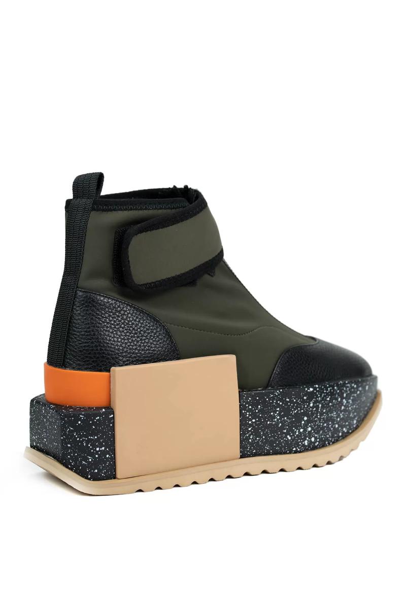Γυναικεία sneakers με τρακτερωτή σόλα - 41