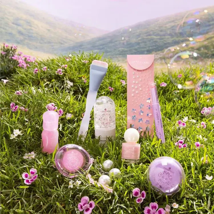 Glimmer In A Bubble Lip Balm Limited Edition | Essence