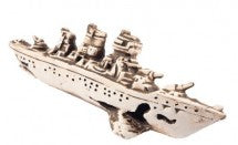 AQUA NOVA BATTLESHIP WRECK 25X9X7CM