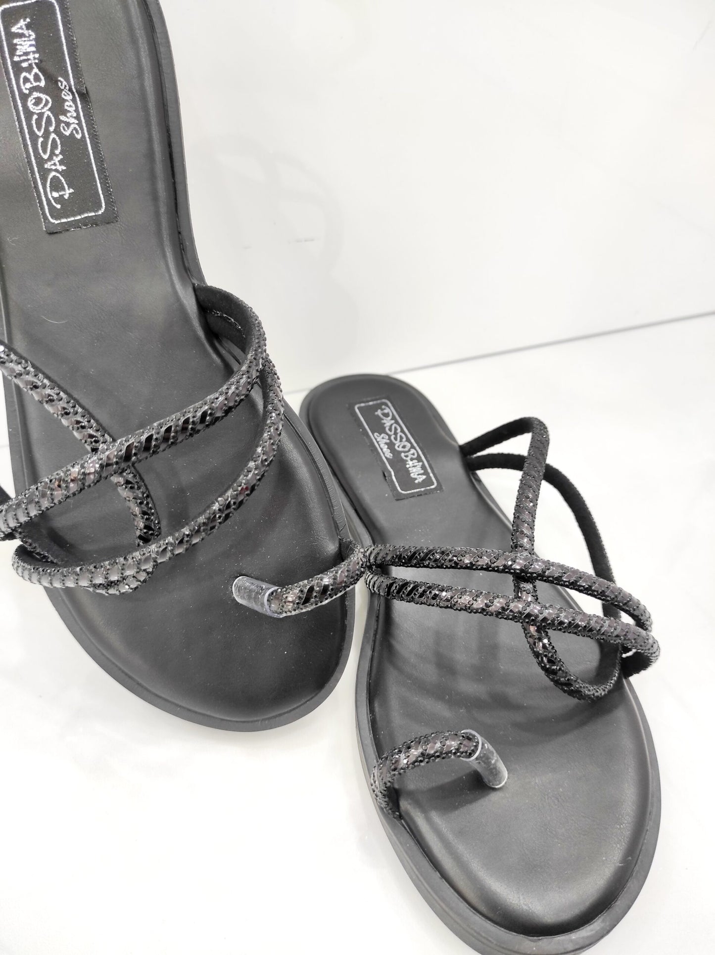 Flat Sandal με Strass Black