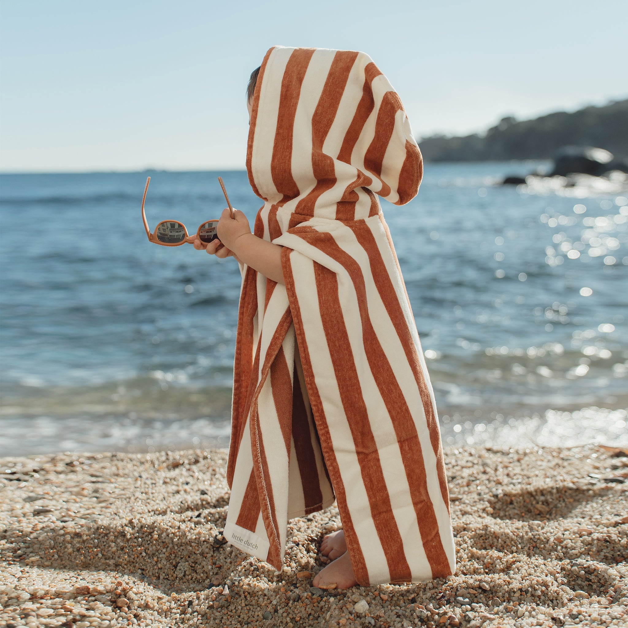 LITTLE DUTCH. Παιδικό πόντσο Ocean World Brown Stripe - One size