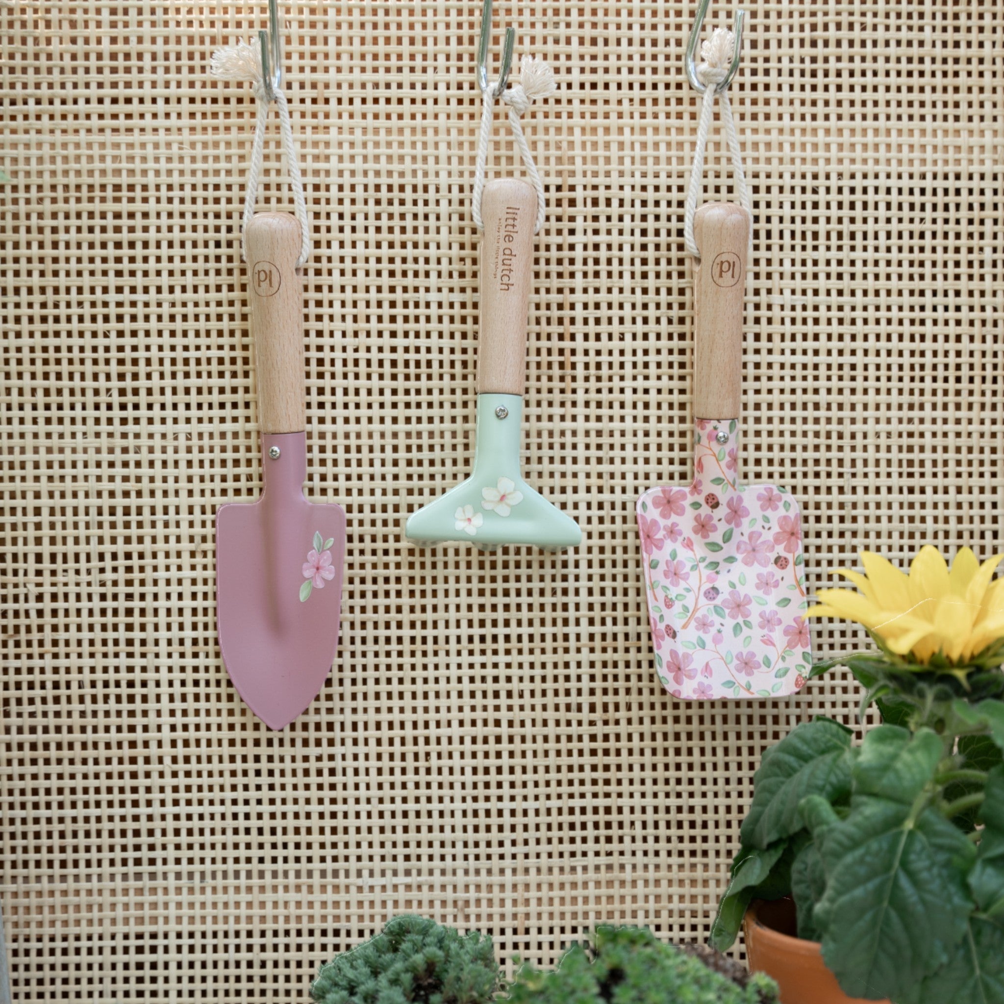 LITTLE DUTCH. Σετ παιδικών εργαλείων κήπου Fairy Garden FSC