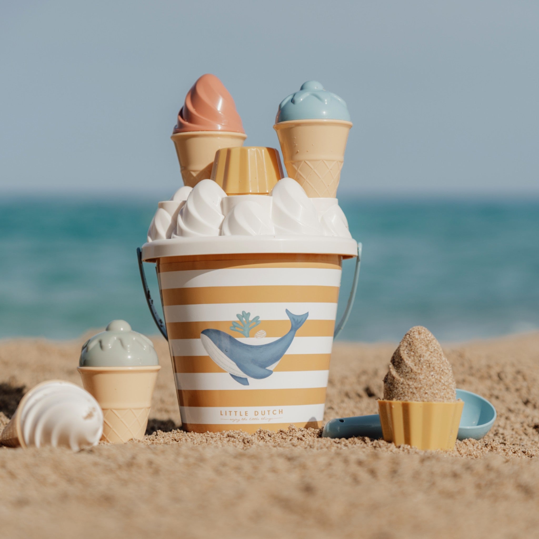 LITTLE DUTCH Σετ κουβαδάκια παραλίας Ice Cream Ocean Dreams Μπλε LD2012315
