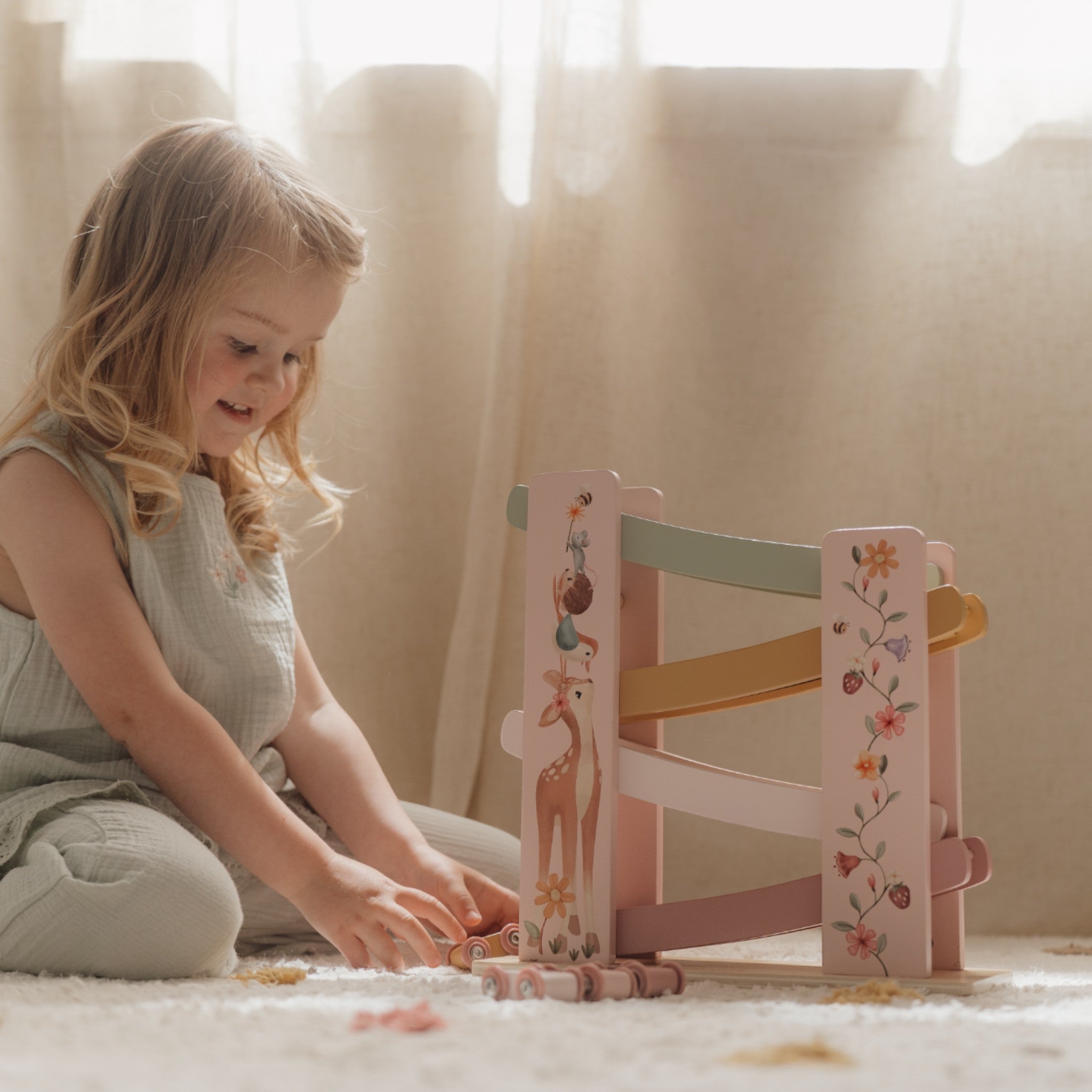 LITTLE DUTCH. Ξύλινη πίστα αγώνων με αυτοκινητάκια Fairy Garden FSC LD7355