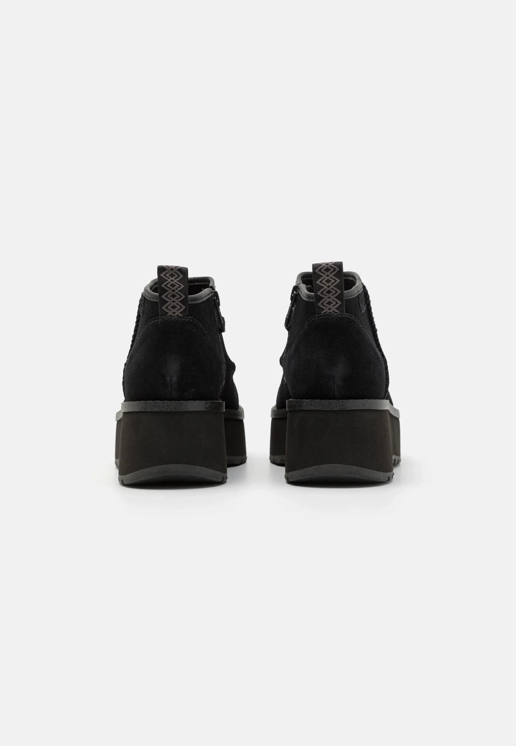 UGG Black Boots UG111X08Y-Q11 Women