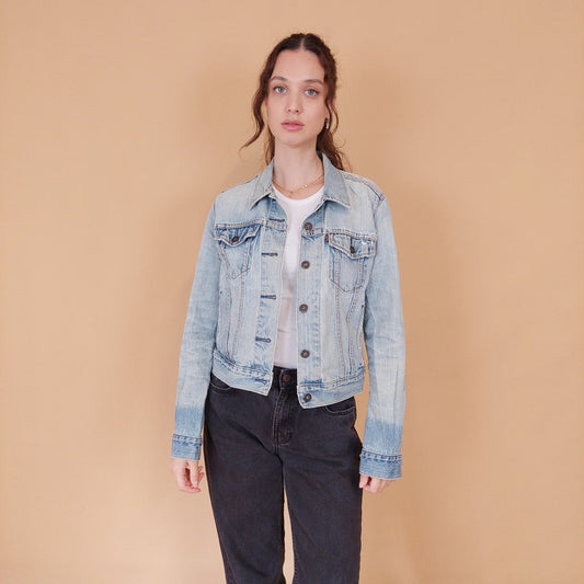 VIN-OUTW-32073 Vintage Levi's denim jacket Y2K S-M